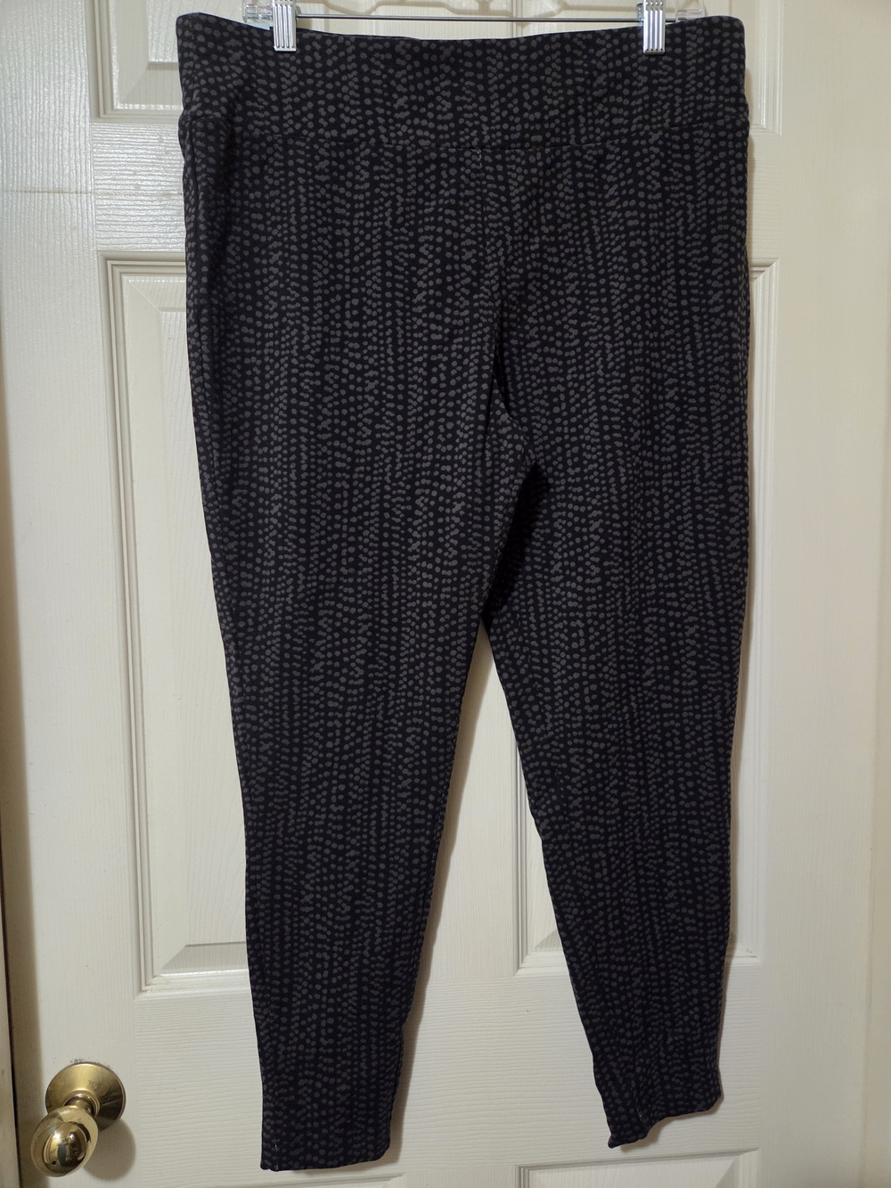 Terra & Sky Black Dot-Print Leggings